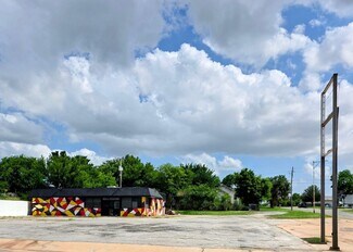 Plus de détails pour 102 E Missouri St, Walters, OK - Commerce de détail à vendre