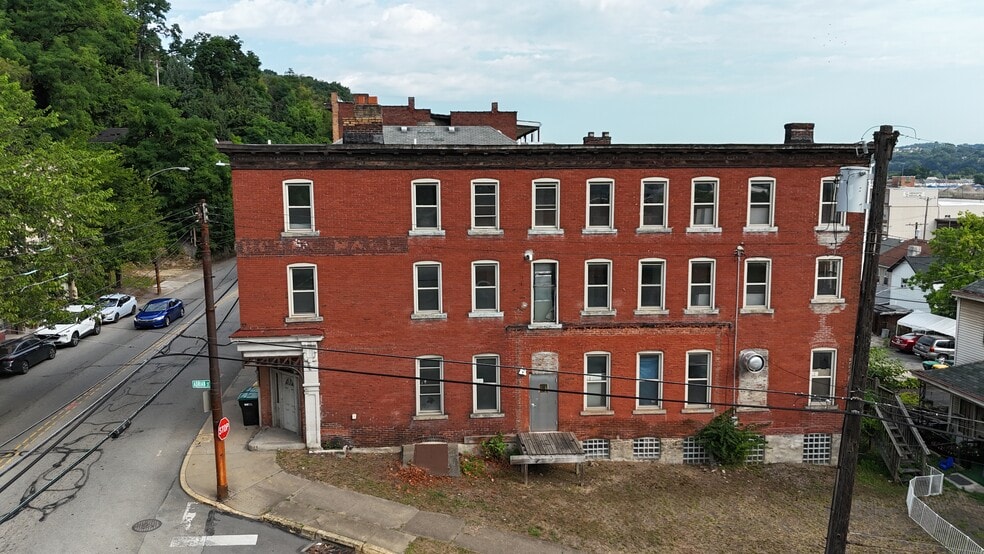 900 Island Ave, McKees Rocks, PA for sale - Building Photo - Image 3 of 35