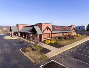 1-400 E End Ctr, Wilkes Barre, PA for lease Interior Photo- Image 1 of 11