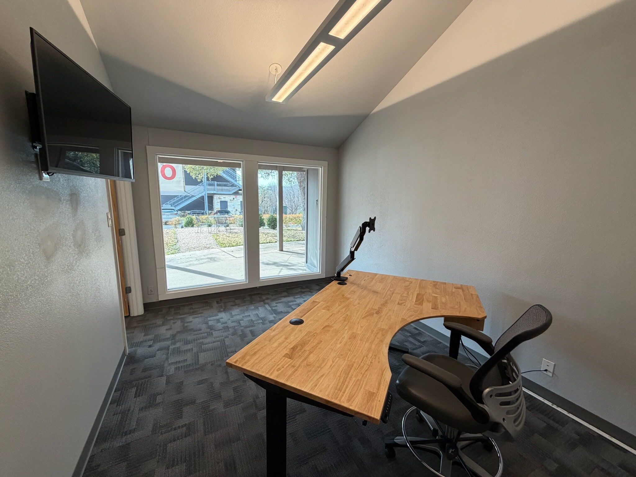 411 W Main St, Round Rock, TX for lease Interior Photo- Image 1 of 4