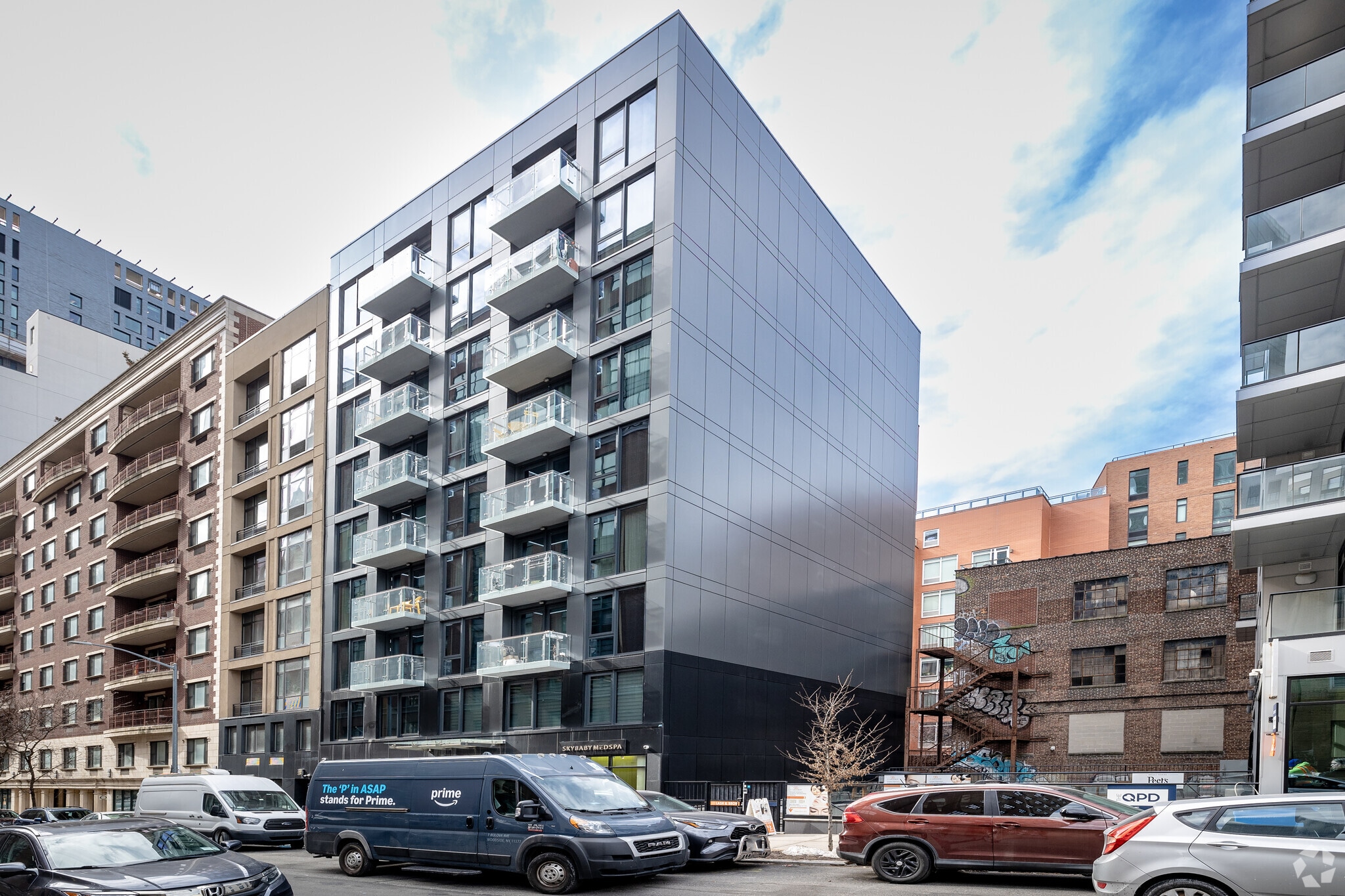 41-14 27th St, Long Island City, NY à louer Photo principale- Image 1 de 8