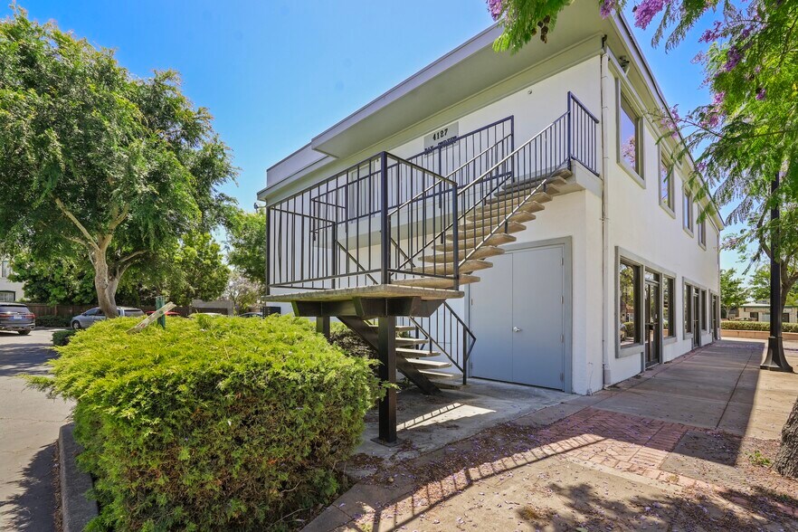 4127 Bay St, Fremont, CA à louer - Photo du bâtiment - Image 3 de 16