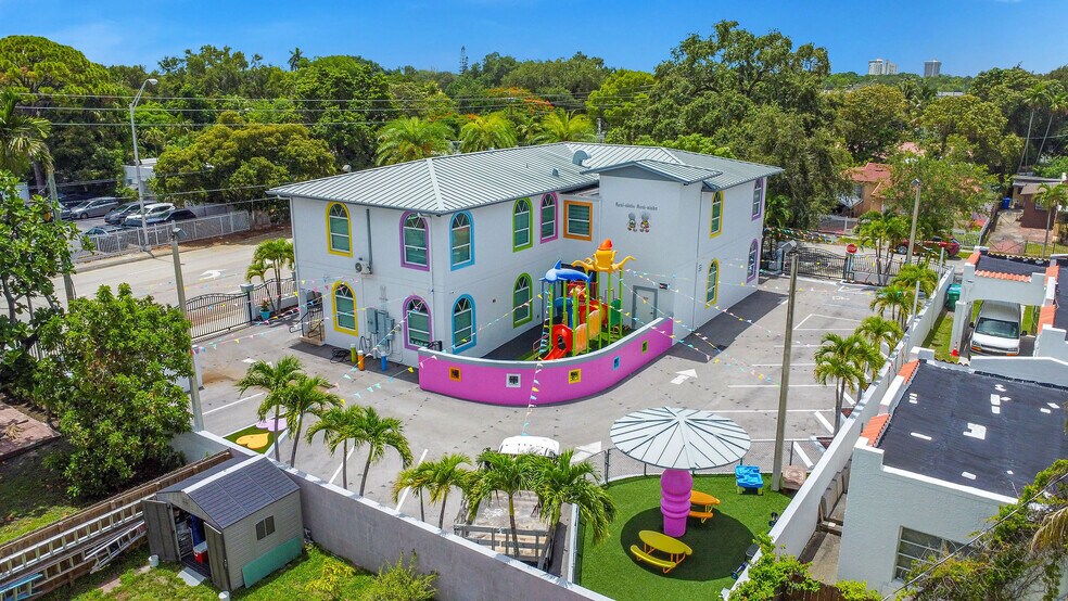 2280 SW 17th Ave, Miami, FL à louer - Photo principale - Image 1 de 64
