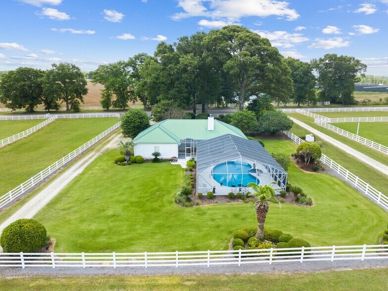 5676 State Highway 2 W, Defuniak Springs, FL à vendre - Photo du bâtiment - Image 1 de 32