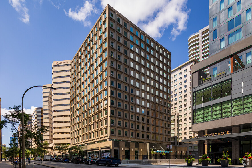 395 Boul de Maisonneuve O, Montréal, QC à louer - Photo du bâtiment - Image 1 de 5