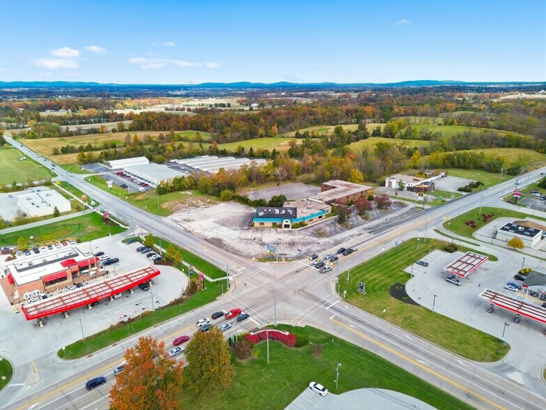 6110 & 6170 York Rd portefeuille de 2 propriétés à vendre sur LoopNet.ca - Aérien - Image 2 de 11