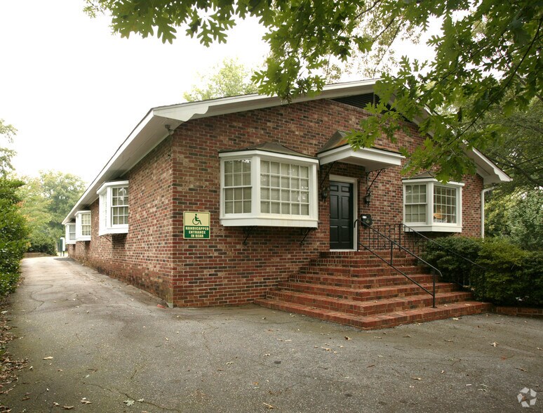 101 Chapman St, Greenville, SC for lease - Building Photo - Image 2 of 18