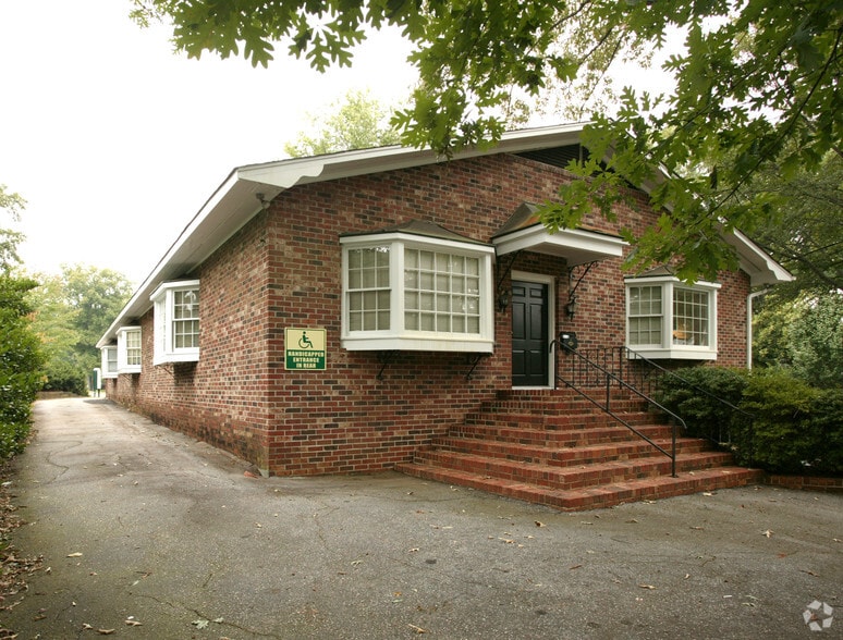 101 Chapman St, Greenville, SC à louer - Photo du bâtiment - Image 2 de 18