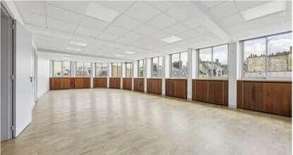 43 Rue De Naples, Paris for lease Interior Photo- Image 1 of 10