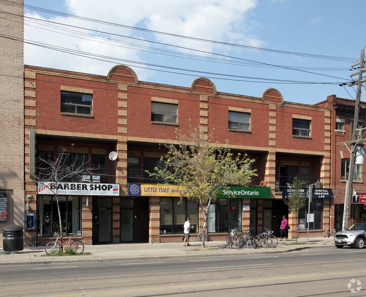 532-538 College St, Toronto, ON à louer - Photo du bâtiment - Image 3 de 4