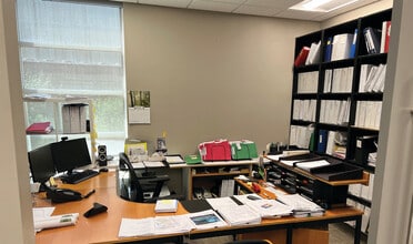 2411 Dollarton Hwy, North Vancouver, BC for lease Interior Photo- Image 2 of 3