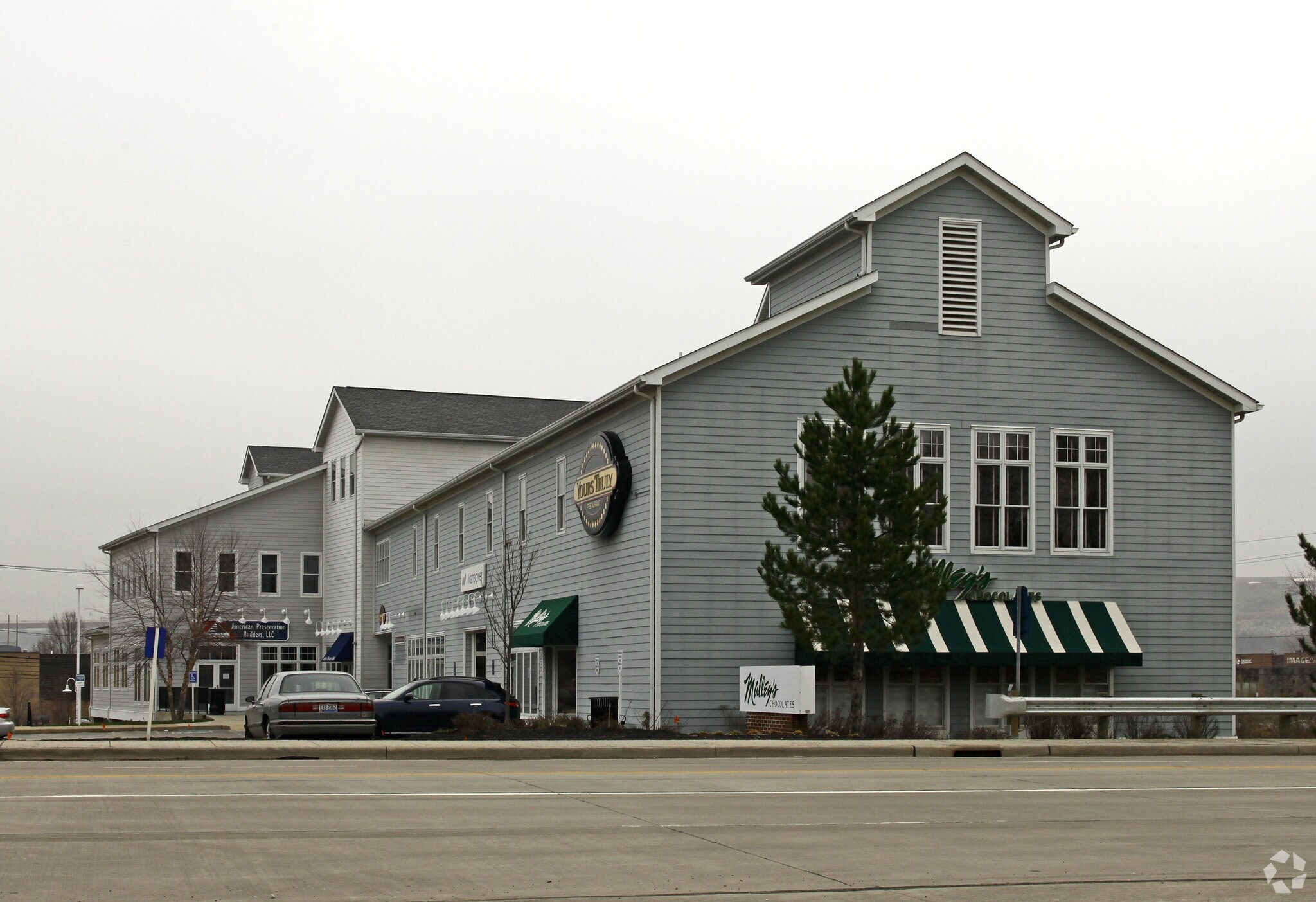 8111 Rockside Rd, Valley View, OH for lease Building Photo- Image 1 of 15