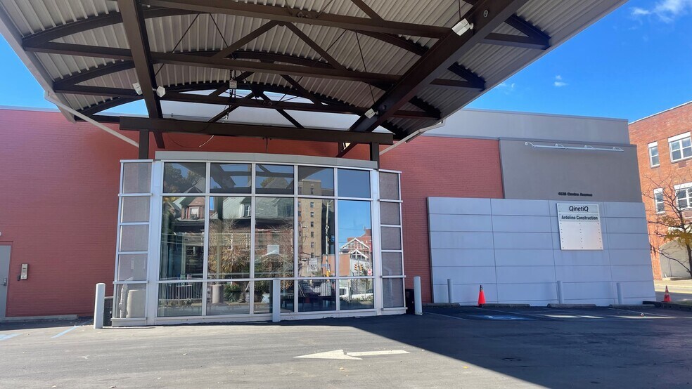 4638 Centre Ave, Pittsburgh, PA à louer - Photo du bâtiment - Image 3 de 19