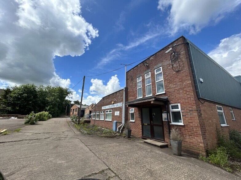 Brickyard Ln, Studley à vendre - Photo du bâtiment - Image 3 de 3