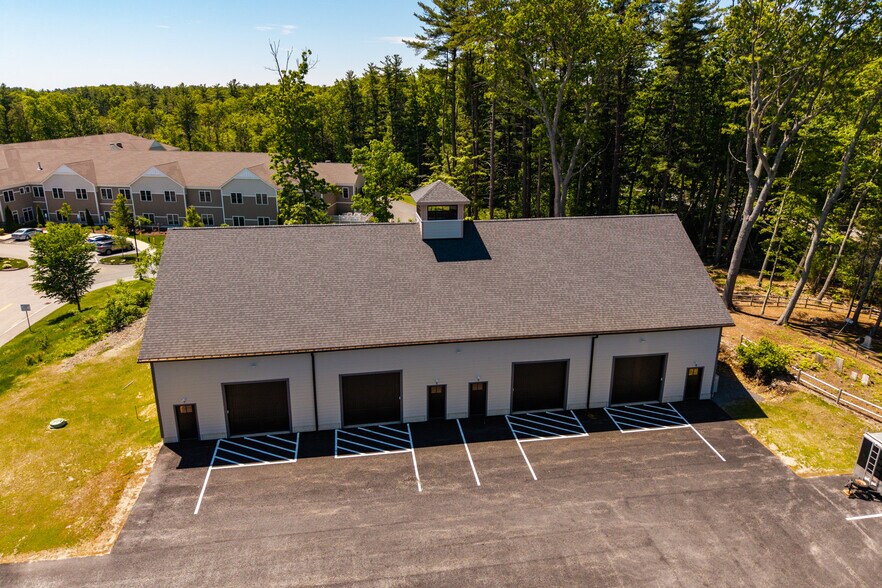300 Exeter Rd, Hampton, NH à louer - Photo du bâtiment - Image 3 de 18