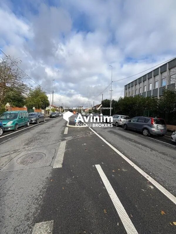 Bureau dans Neuilly-sur-Marne à louer Photo du bâtiment- Image 1 de 6