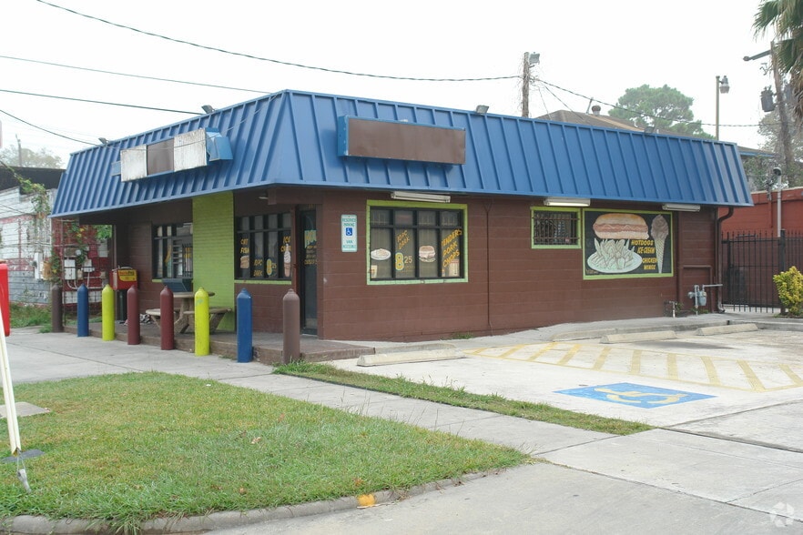 3811 Ennis St, Houston, TX for sale - Building Photo - Image 3 of 5