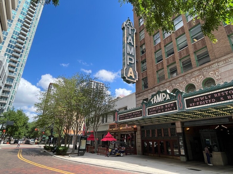 715 N Franklin St, Tampa, FL for lease - Building Photo - Image 2 of 9