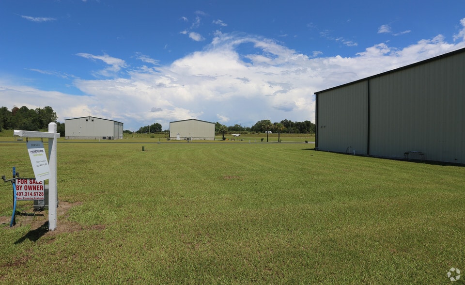 1321 Apopka Airport Rd, Apopka, FL for sale - Primary Photo - Image 1 of 6