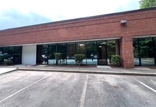 2660 Holcomb Bridge Rd, Roswell, GA à louer Photo intérieure- Image 1 de 10
