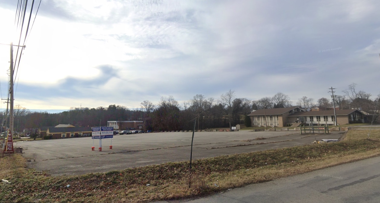 218 Frye Farm Rd, Greensburg, PA for sale Primary Photo- Image 1 of 8