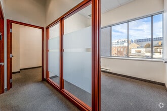 31 King St, St Catharines, ON à louer Photo intérieure- Image 1 de 2