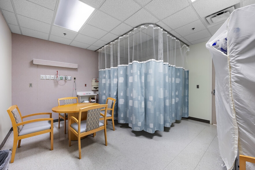 3610 N University Dr, Nacogdoches, TX for sale - Interior Photo - Image 3 of 42