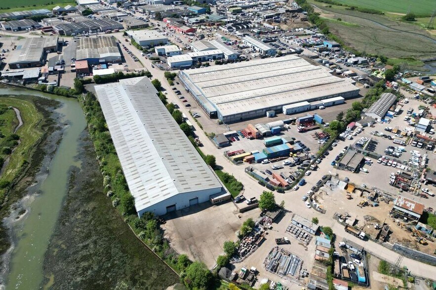 Rochehall Way, Rochford à louer - Photo du bâtiment - Image 2 de 21