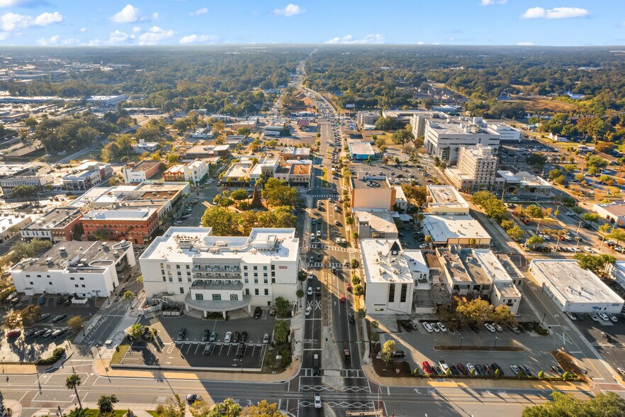 101 E Silver Springs Blvd, Ocala, FL à vendre - Photo du bâtiment - Image 2 de 10