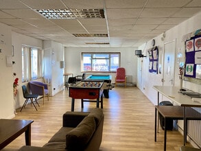 183-185 Marsh Rd, Luton for lease Interior Photo- Image 1 of 2