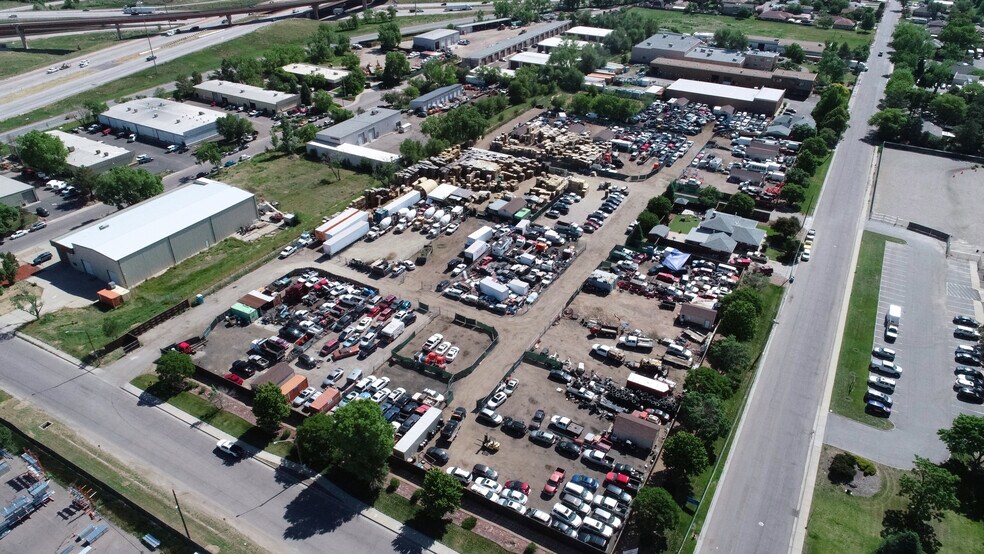 1707 E 68th ave, Denver, CO à vendre - Photo du bâtiment - Image 3 de 5