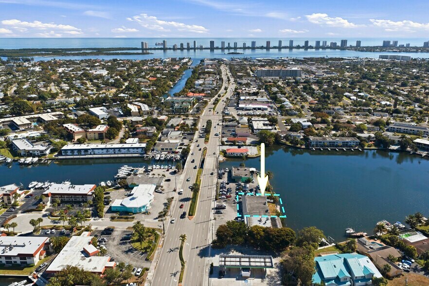 750-758 Northlake Blvd, Lake Park, FL à louer - Photo du bâtiment - Image 3 de 10