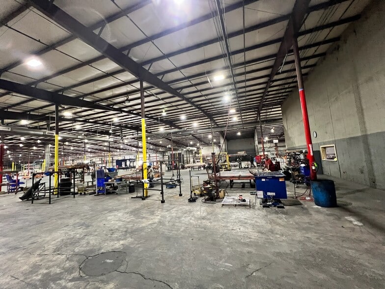350 Industrial Rd, Ashland, MS for sale - Interior Photo - Image 2 of 36