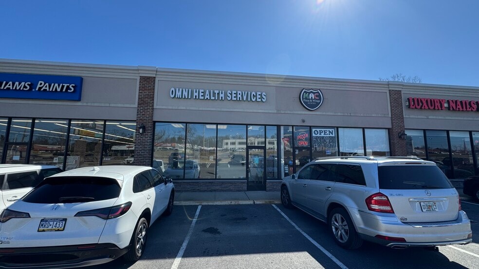 756-768 Memorial Pky, Phillipsburg, NJ for lease - Building Photo - Image 2 of 43