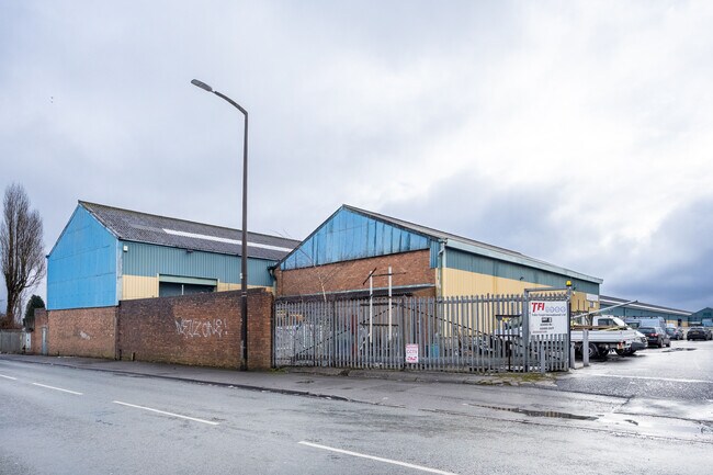 Plus de détails pour Atlas Trading Estate, Cross Street, Bilston - Local d'activités à louer