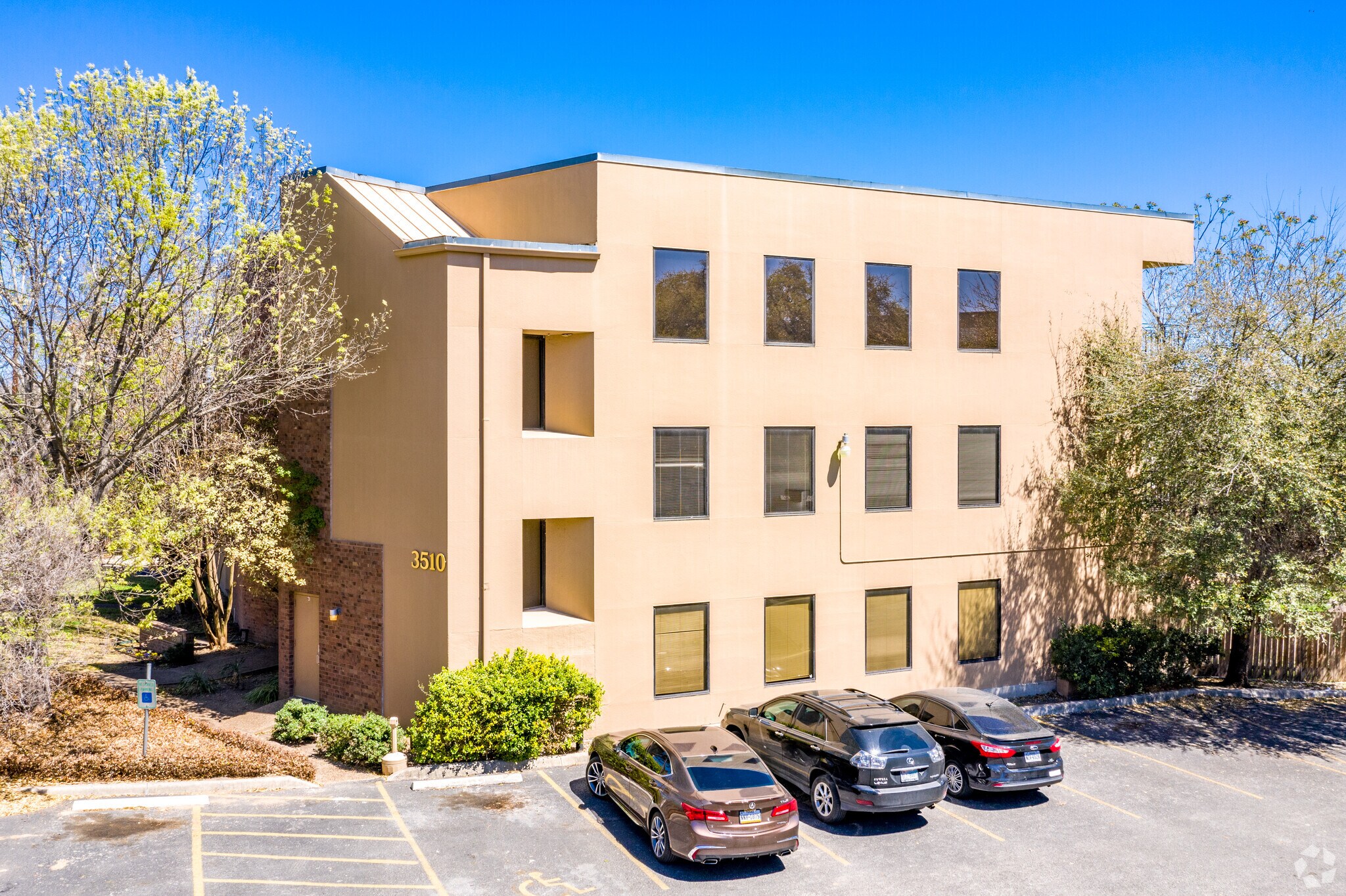 3510 N St. Mary's, San Antonio, TX à louer Photo principale- Image 1 de 6