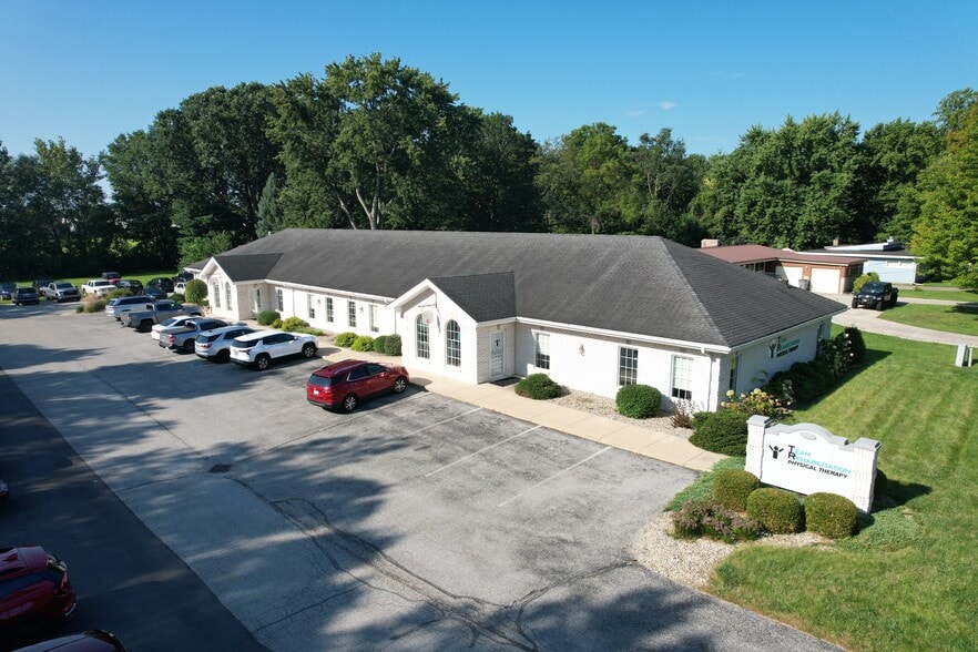 613 W Lincoln Rd, Kokomo, IN for sale - Building Photo - Image 3 of 16