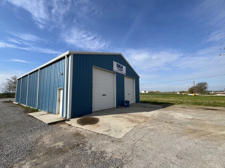 2751 E Marshall St, Charleston, MO à vendre - Photo du bâtiment - Image 2 de 7