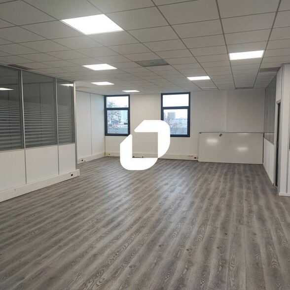 Bureau dans Créteil à louer - Photo intérieure - Image 3 de 11