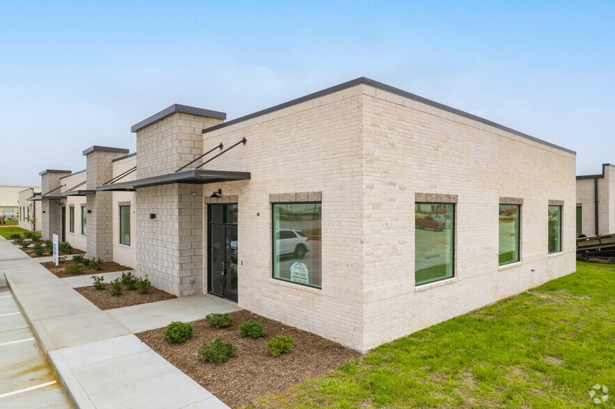 30625 Kingsland Blvd, Brookshire, TX à louer - Photo du bâtiment - Image 2 de 42