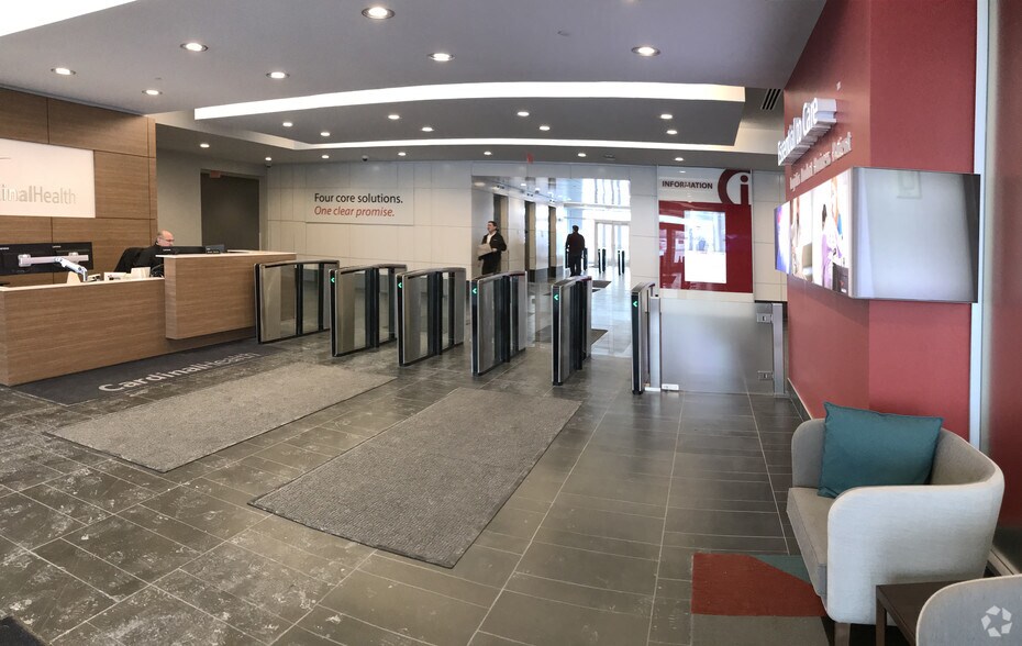 5100 Rings Rd, Dublin, OH à louer - Hall d’entrée - Image 3 de 10