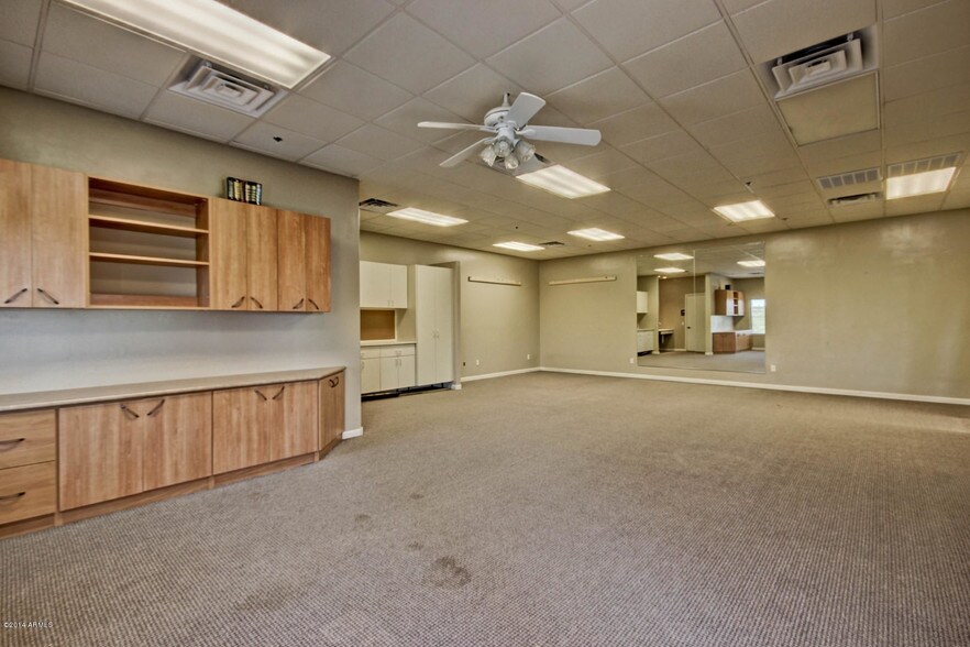 16853 E Palisades Blvd, Fountain Hills, AZ à louer - Photo du bâtiment - Image 3 de 44