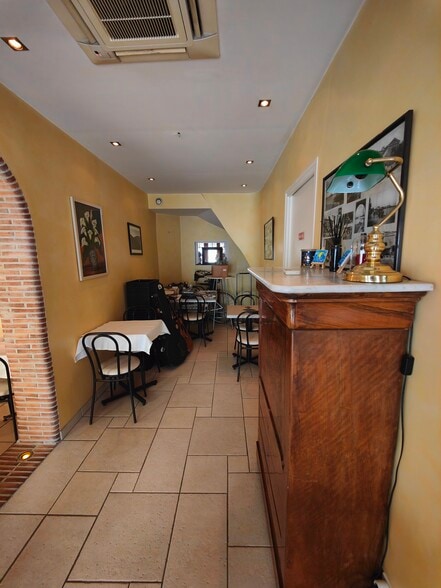5 Rue Fourmillière, Antibes for sale - Building Photo - Image 1 of 7