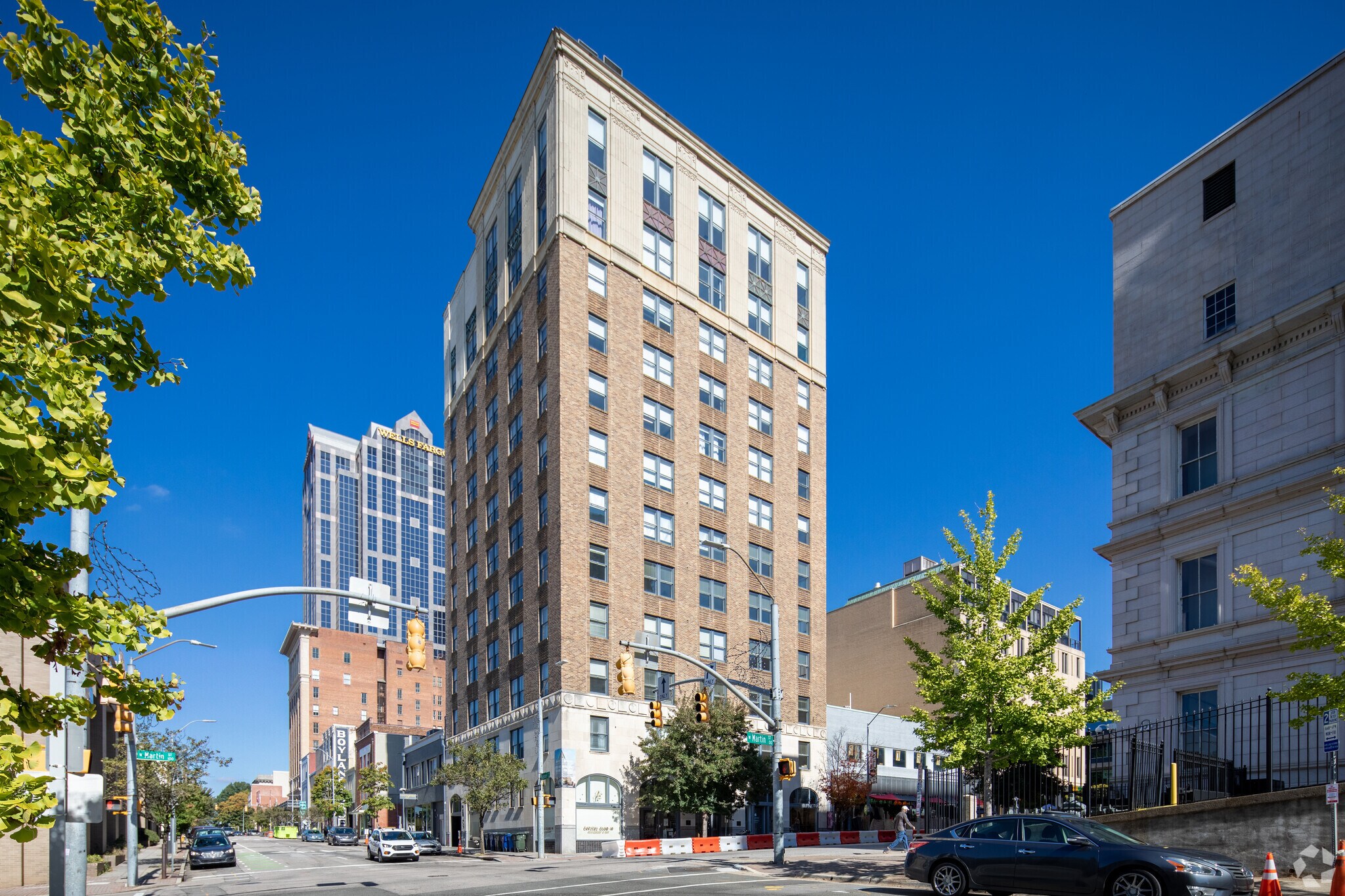 16 W Martin St, Raleigh, NC à louer Photo principale- Image 1 de 23