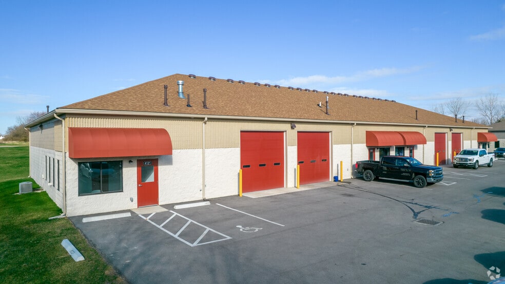 4121-4133 Weaver Ct, Hilliard, OH for lease - Primary Photo - Image 1 of 12