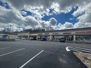 6750 Hollywood Blvd, Delmont, PA à louer Photo intérieure- Image 2 de 9