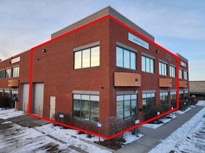 5723 10th St NE, Calgary, AB à louer Photo du bâtiment- Image 1 de 8