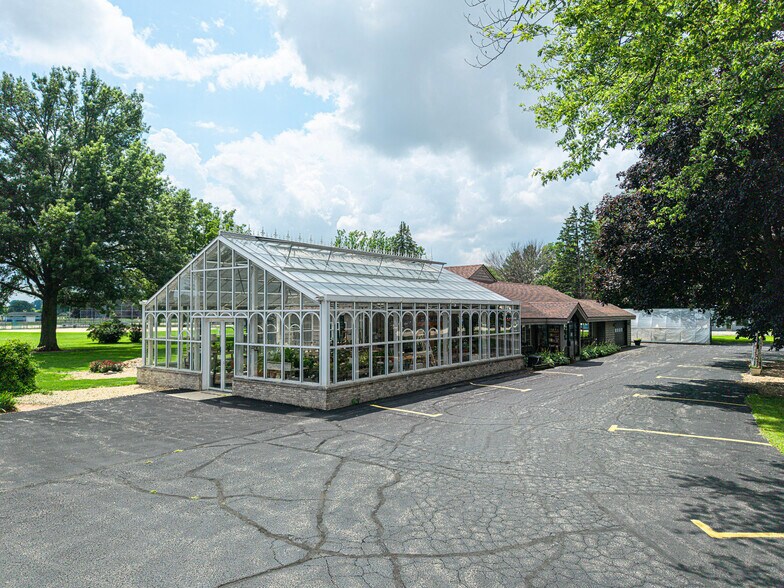 1126 E State St, Sycamore, IL à vendre - Photo du bâtiment - Image 3 de 37