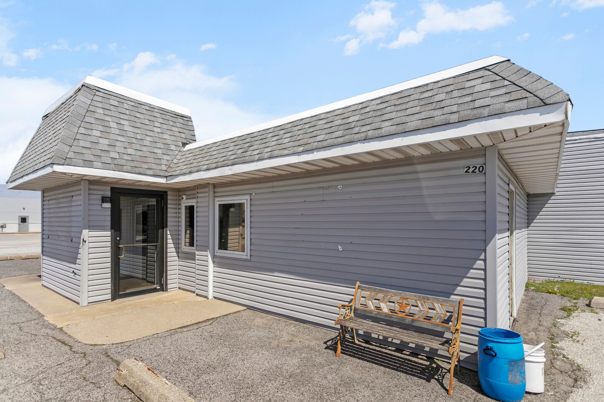 220 N Old Route 66, Litchfield, IL for sale Building Photo- Image 1 of 1