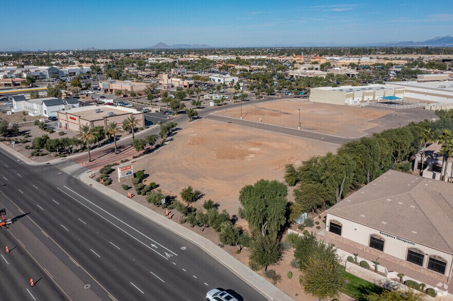 4460 E Baseline Rd, Mesa, AZ à louer - Photo du bâtiment - Image 2 de 3